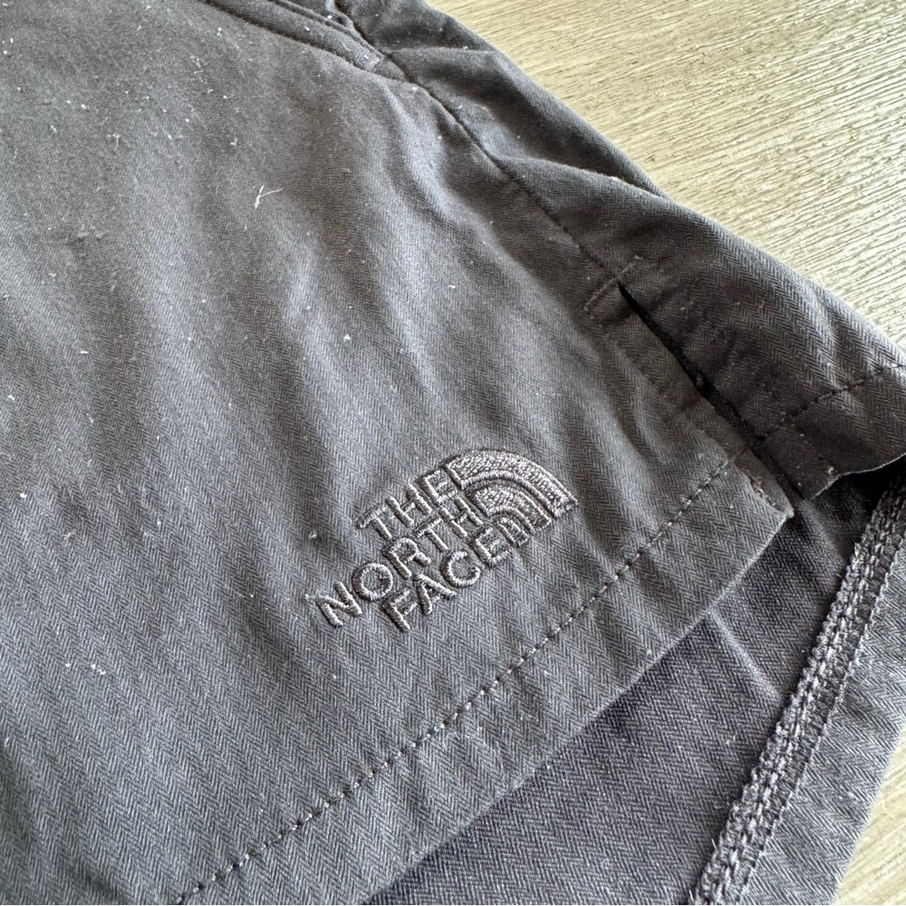 The North Face Solid Black Cargo Material Shorts L - image 3